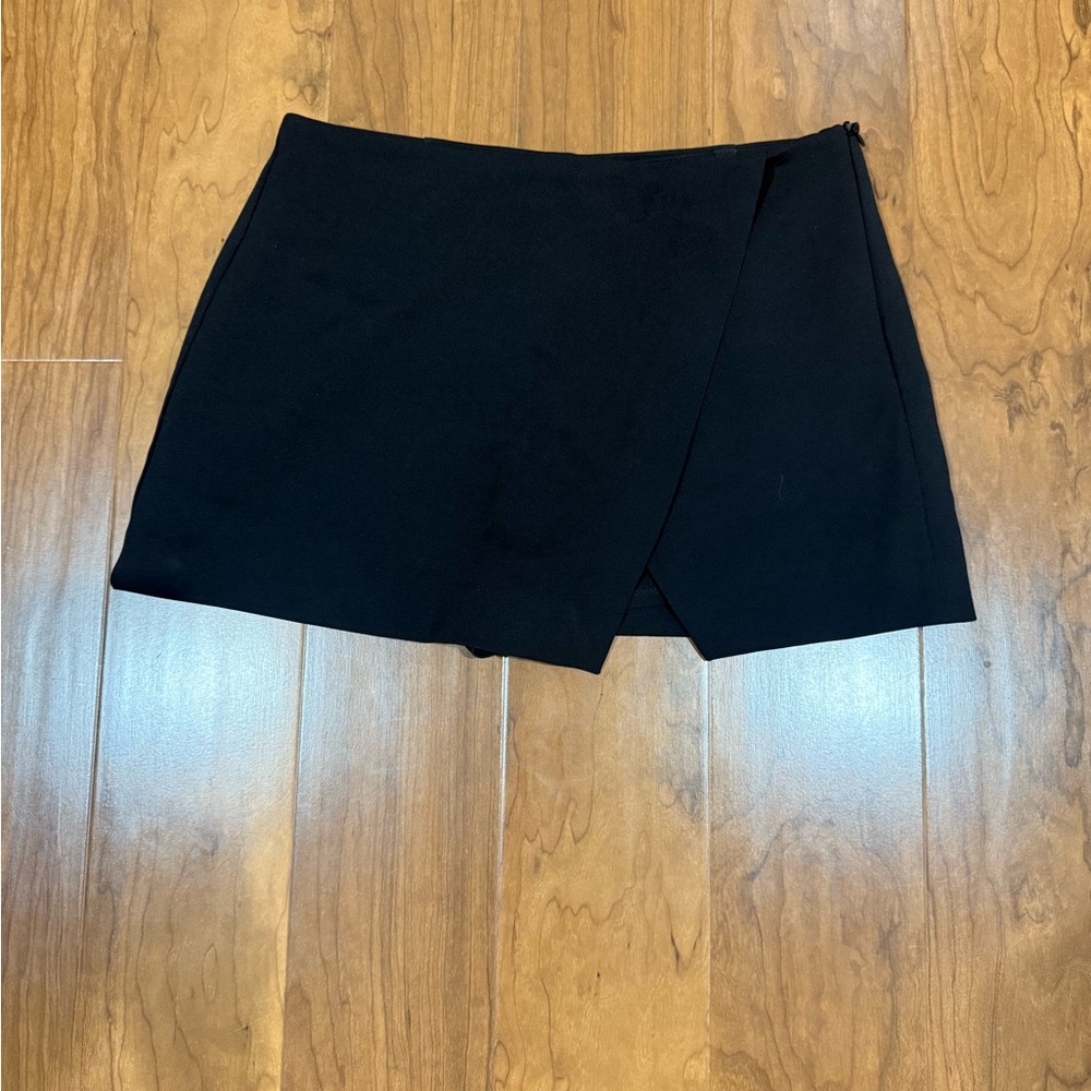 Zara Black Skorts with Minimalist Design